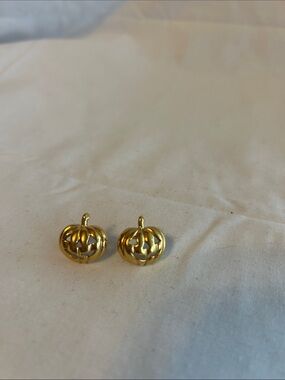 Source Unknown Gold Pumpkin Jack-o'-Lantern Earrings